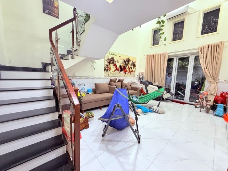     Hàng hiếm bà điểm – 4.3x12m nở hậu 4.5m – nhà 2 tầng – sân 4 xe – chủ giảm 200tr - 2
