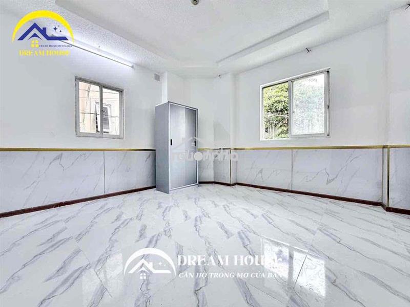Siêu phẩm sát văn hiến, cửa sổ lớn nhà xây mới hoàn toàn