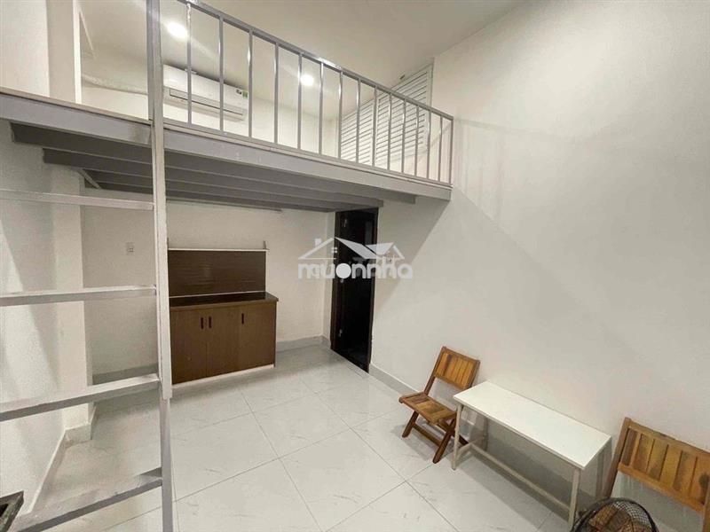 Cuối tháng 8 trống phòng studio ban công , lê bôi f7 q8