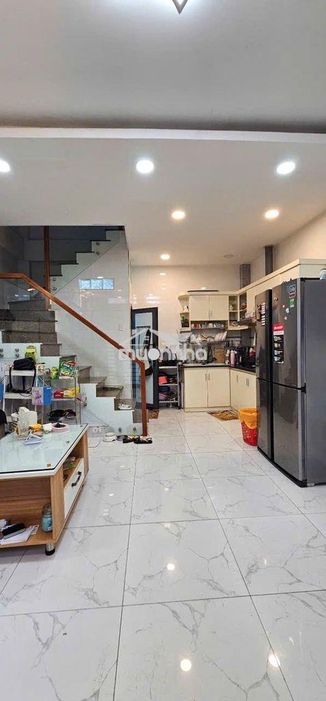 Lò siêu q11 giáp q10 - 4.6x7m - 4 tầng - hoàn công - 5.3 tỷ - 2