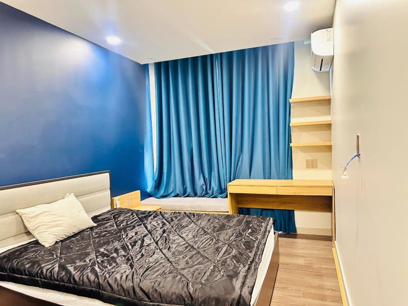 Bán nhanh căn 2pn 74m2, mặt tiền nguyễn văn linh , đối diện sc vivo quận 7. - 2