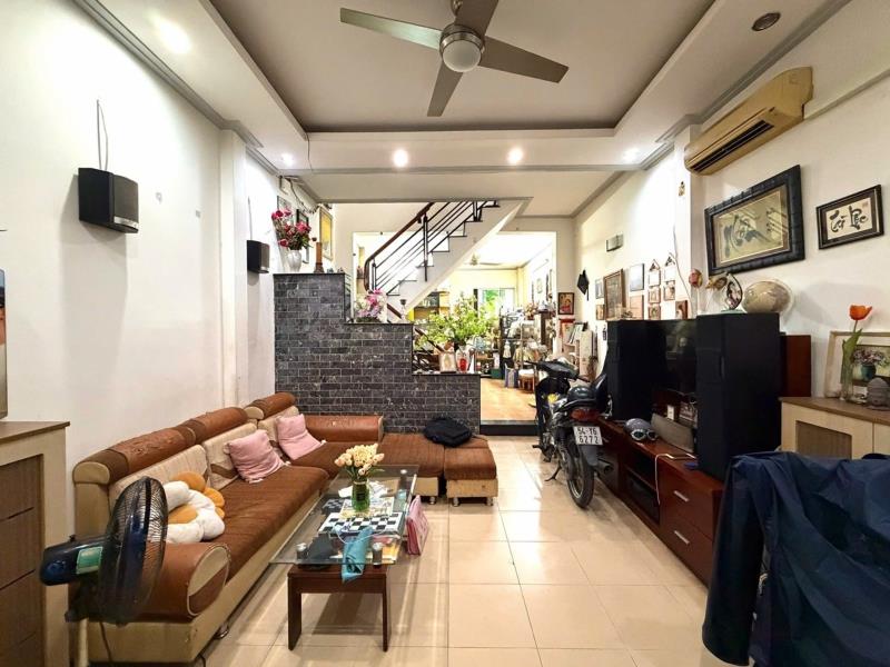 Bán nhà 2 tầng trần bình trọng 40m2