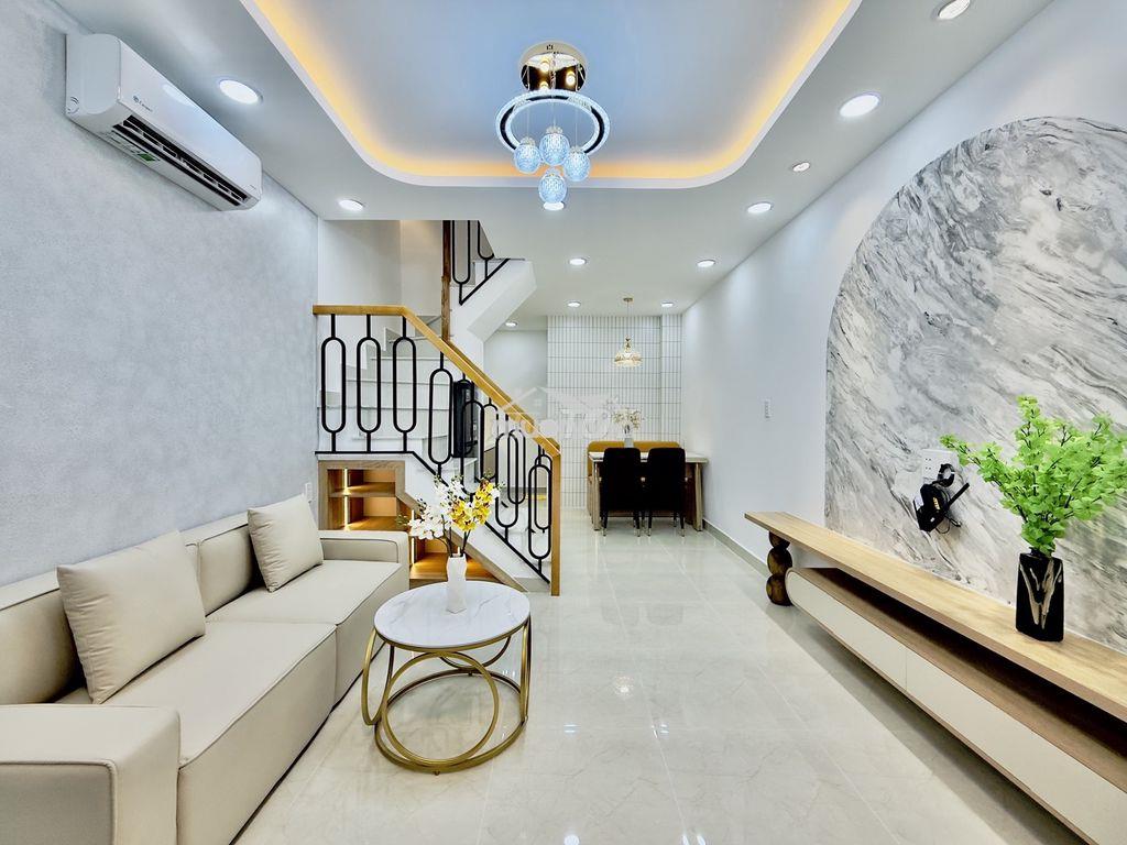 Nhà đẹp ngay chợ bà chiểu, tiệm vàng mi hồng - 4pn - chỉ nhỉnh 5 tỷ - 2