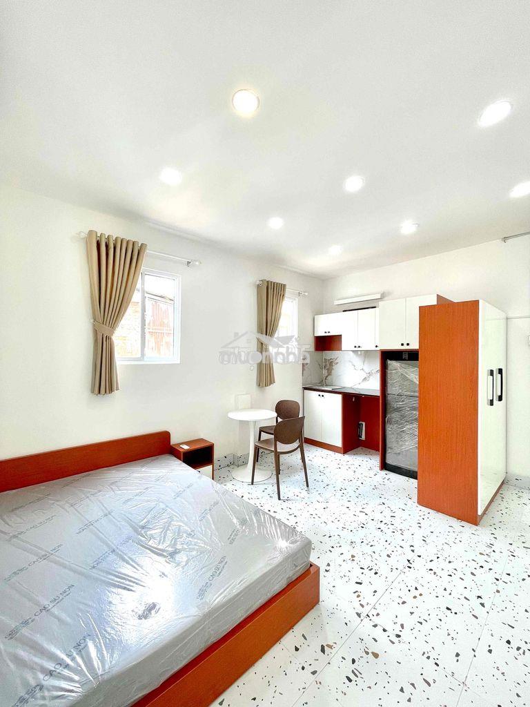 Căn studio q1 - ban công cửa sổ full nội thất - 3