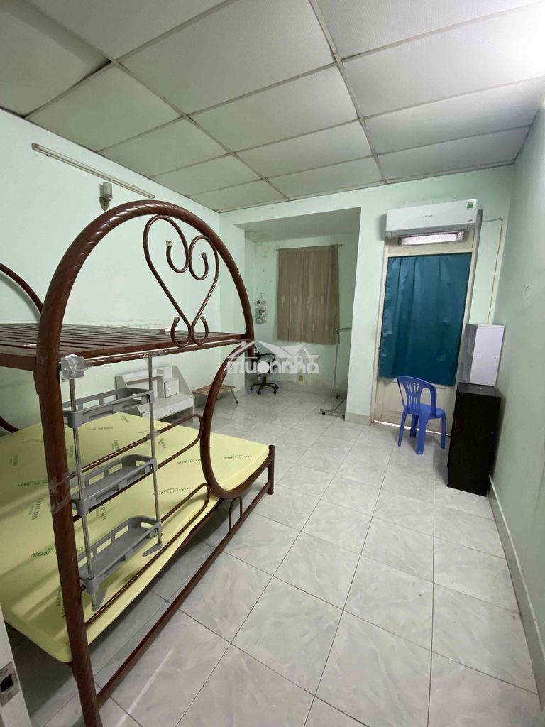 Cho thuê nguyên tầng 2 phòng ngủ ban công - 3