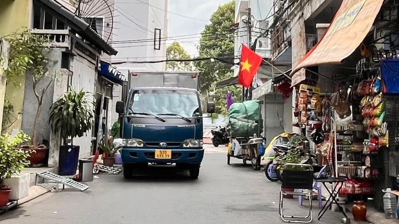 🏡 Hàng hiếm ! nhà 5 tầng hxh 8m sát bên nhà ga t3, giá : 9 tỷ tl - 2