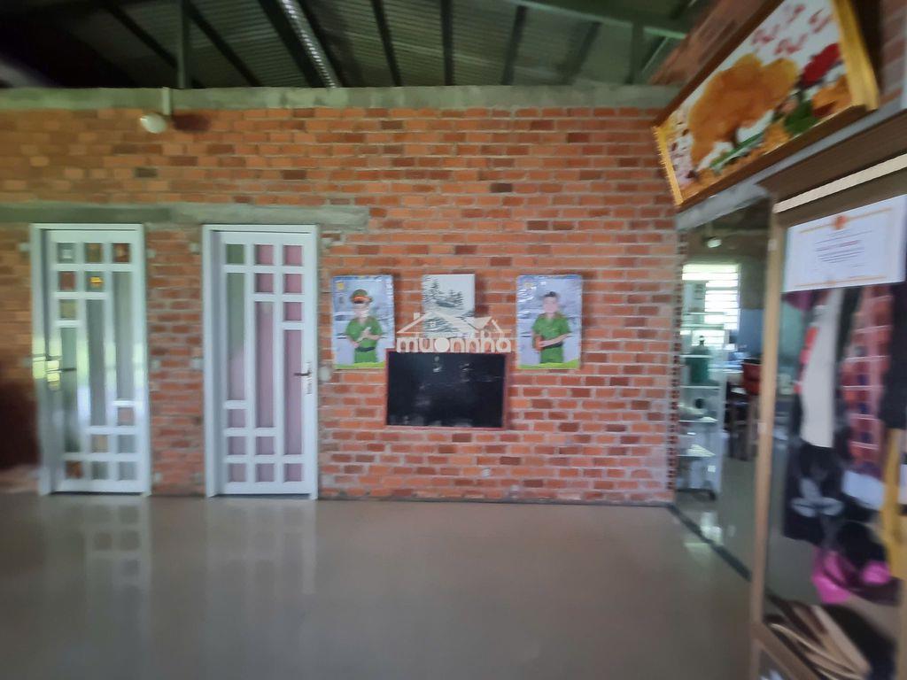 Nhà 3 phòng ngủ, gần 2  trường học, gần kcn. 1,4 tỷ tl - 3