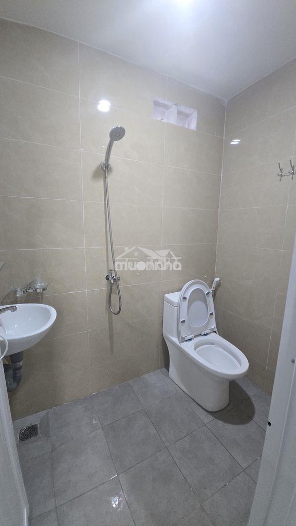 Cho thuê nhà cấp 4 hẻm xe hơi thông, 2pn 2wc, nhà trống. 8.5tr/tháng - 4