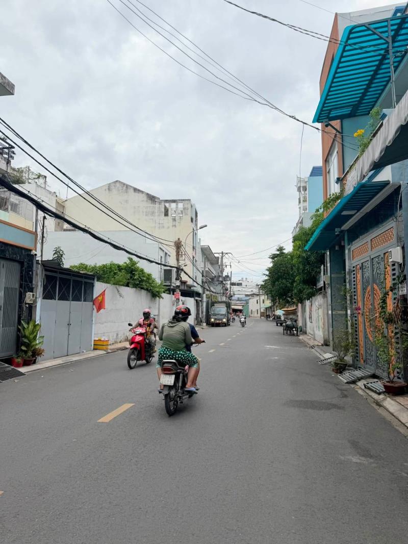 Mặt tiền 180m² - khu vực tô hiệu / đầm sen - ngang rộng 7.5m gấp bán giảm 6 tỷ – chỉ còn 6.x tỷ - 2