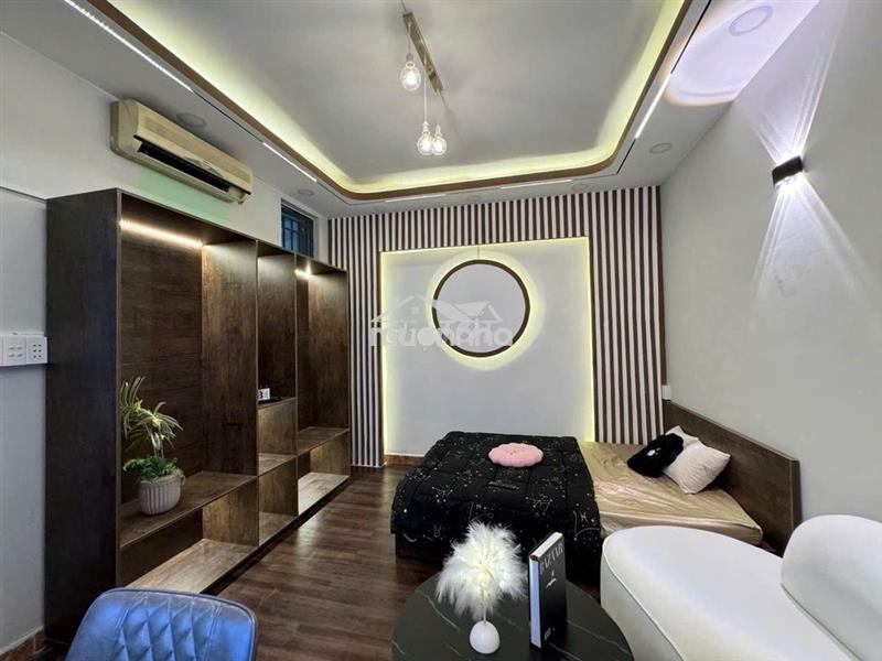2 phòng ngủ cửa sổ 45m2 full  nội thất mới. giá 8tr8 