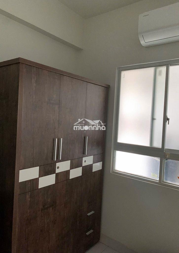 Căn hộ 312 lạc long quân cho thuê 2 phòng lầu 8 giá 8.5 triệu