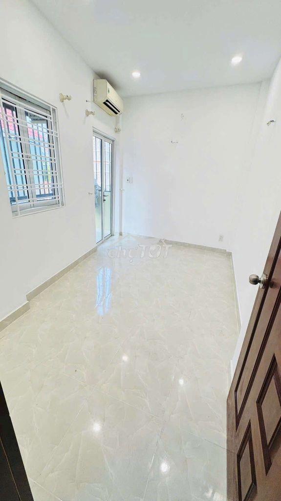 Nguyên căn cho thuê 6,5tr ( quận 4 ) - 2