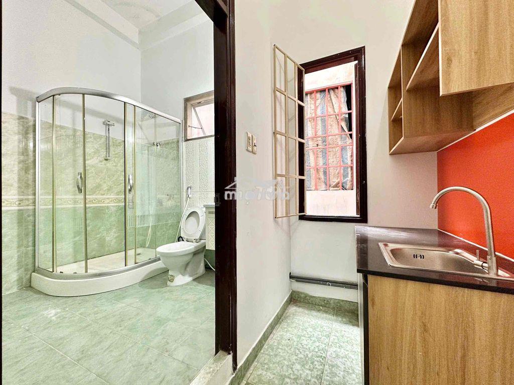 Studio cửa sổ trời thoáng mát gần huflit ba gia - 3