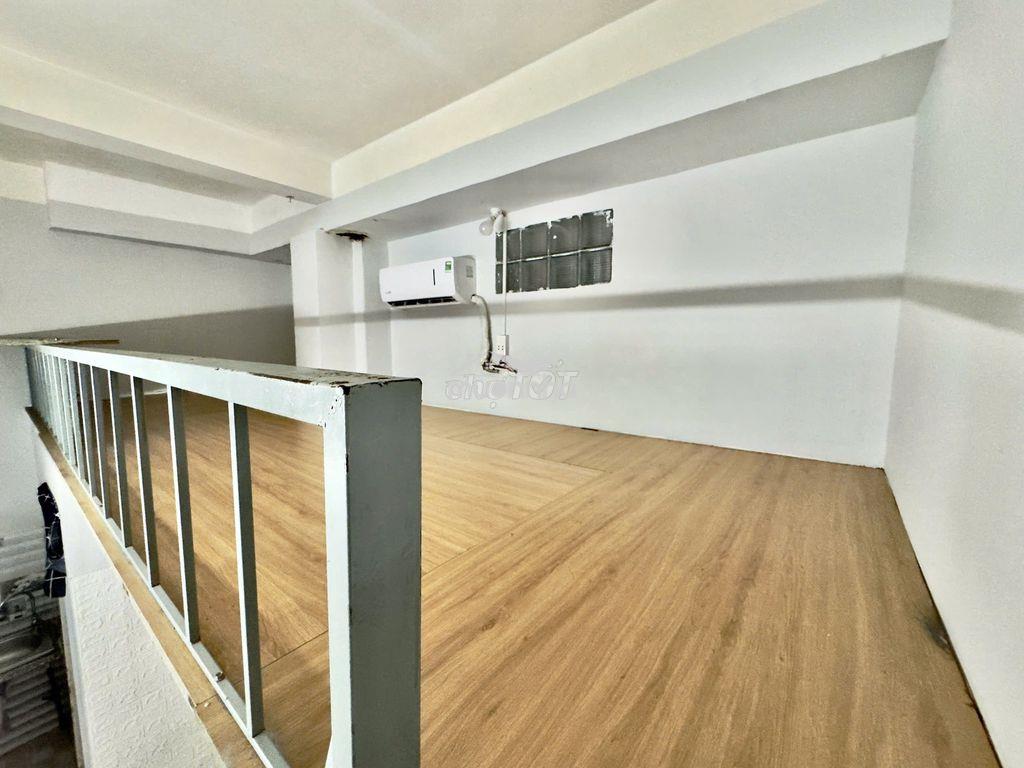Phòng gác cao, máy lạnh ngay spkt, bưu chính viễn thông chỉ 5p đi xe - 3