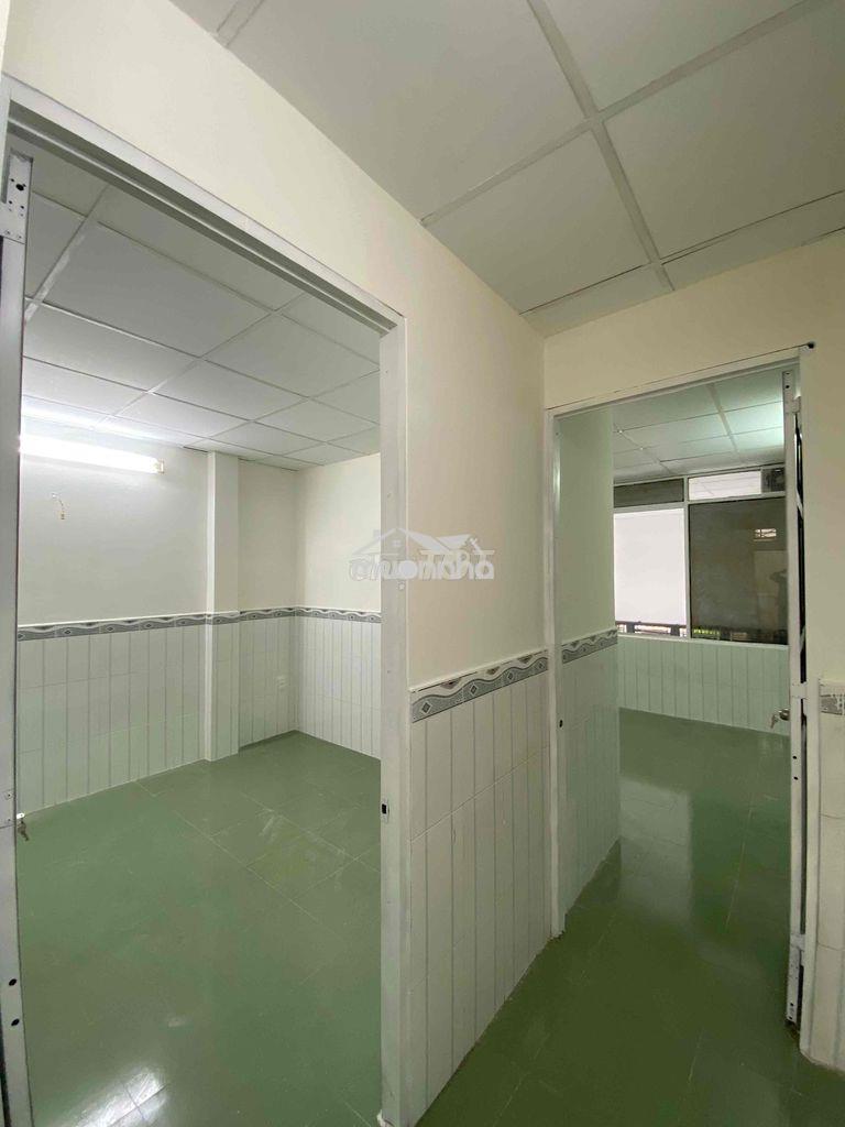 Cho thuê nhà nc hẻm 1/ tô hiệu q.tp 4.2x15 trệt gác lửng - 4