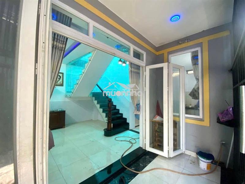 Cho thuê nhà 3pn2wc đường số 9,p. linh trung- nhà mới đẹp sẵn máy lạnh