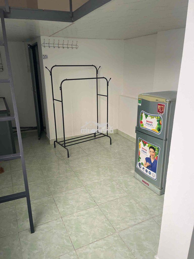 Phòng trọ ban công sạch sẽ thoáng mát - 3