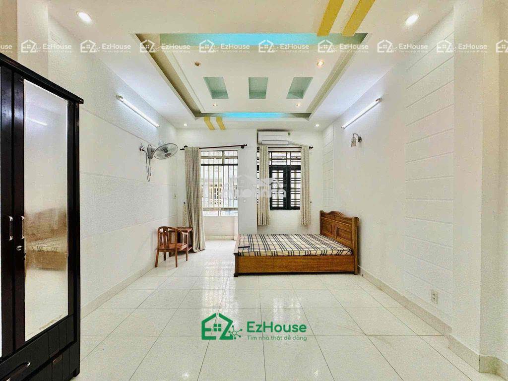 Gần đh mở - q6 - lý chiêu hoàng - ban công - phòng rôngk - 2