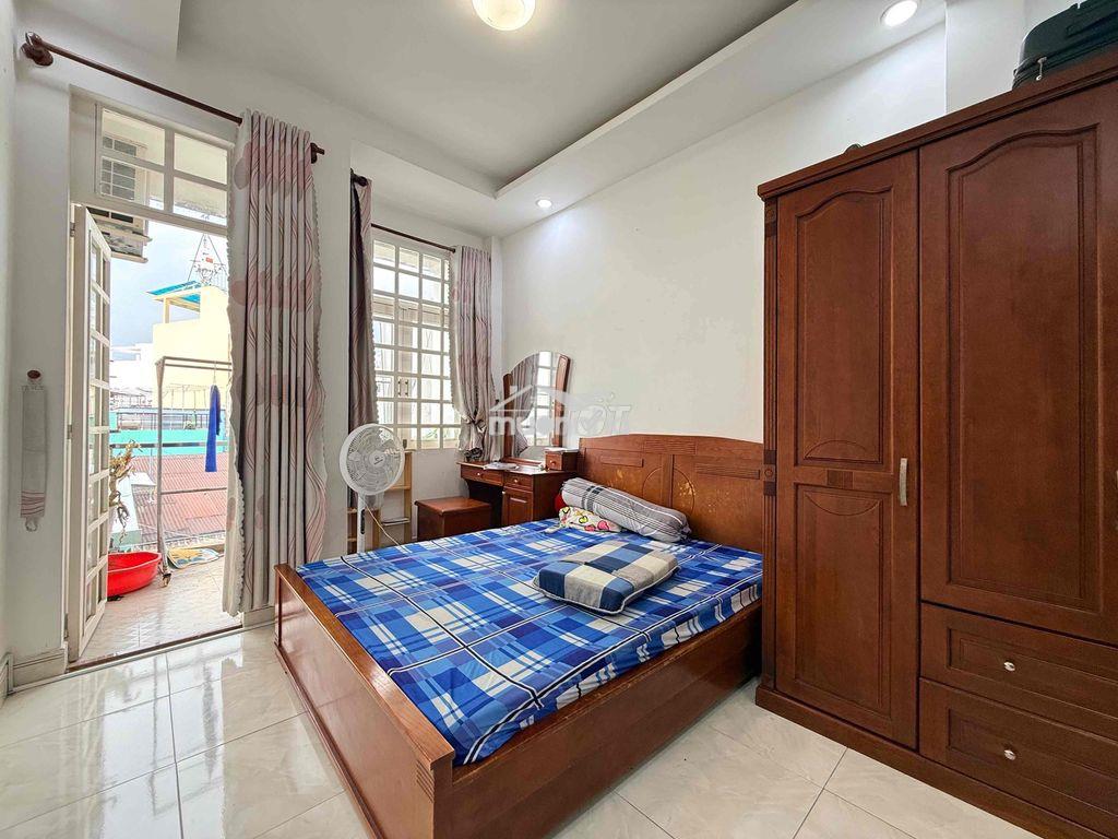 Cho thuê phòng ban công 35m2 quận 10_ngay vx lê đại hành_đh y dược - 2