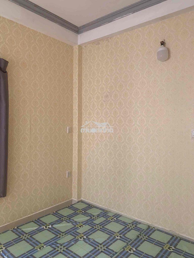 Cho thuê phòng trước lầu 2 - 4