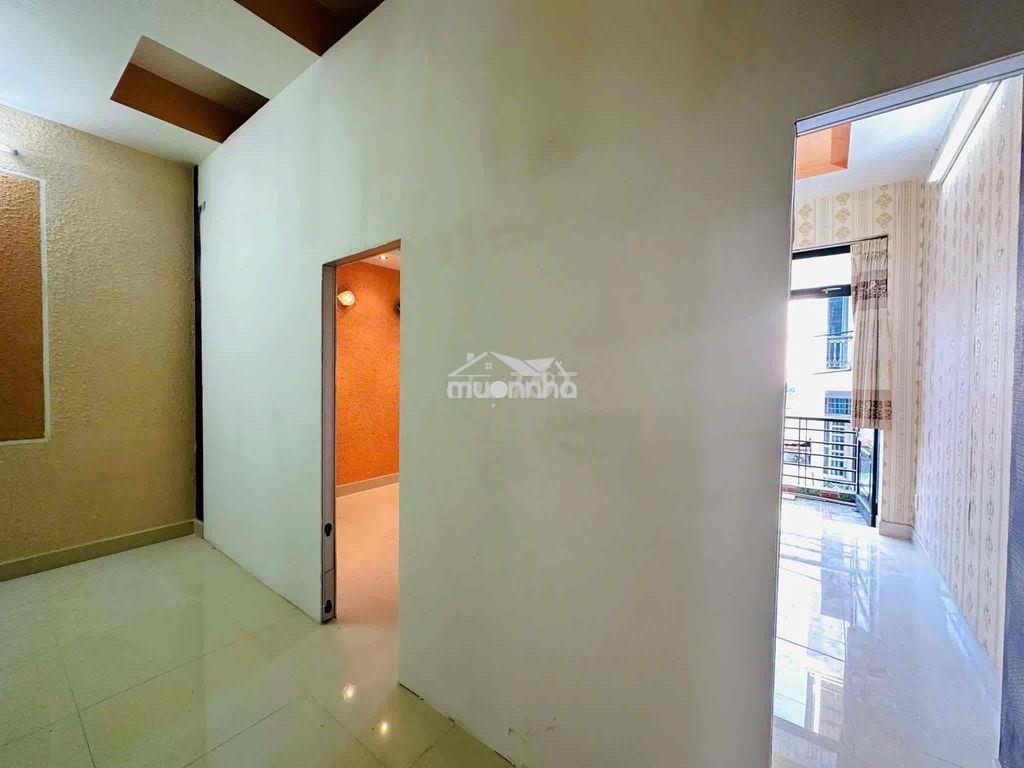 2pn,wc,phòng khách,ban công,gần bách khoa - 3