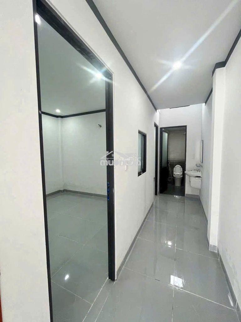 Bán gấp nhà sẵn 1 trệt 1 lửng mới tinh dọn vào ở ngay, gần cây xăng 75 - 3