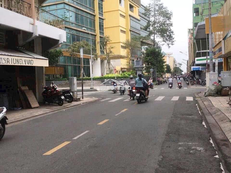 Cho thuê nhà mặt tiền gần dương tử giang, q5 7x5 3 tấm 2p 2w kdoanh - 2