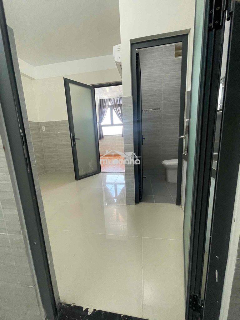 2pn có thể làm 1pn tách bếp + 2 máy lạnh + 40m2 + nhà có bảo vệ