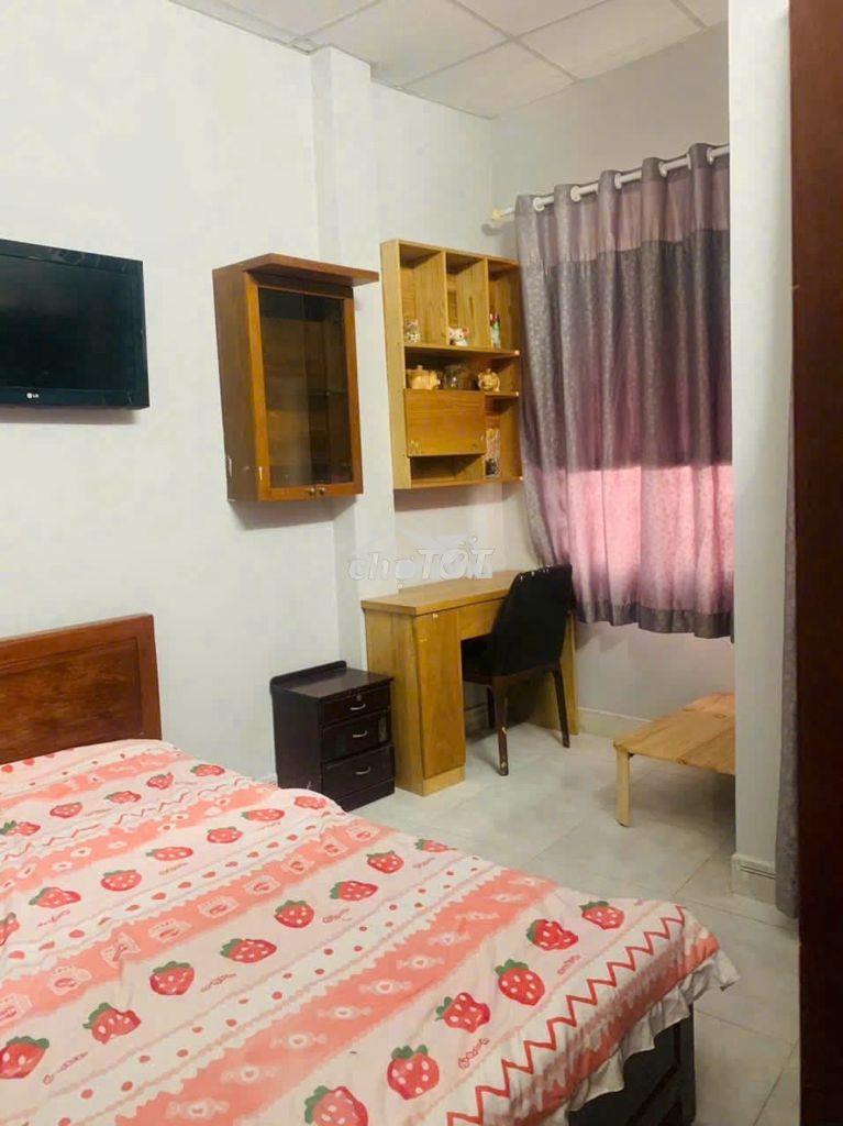 Nhà nguyên cănmới đẹp sạch sẽ gần chợ phú xuân sát bên quận 7 . - - 2
