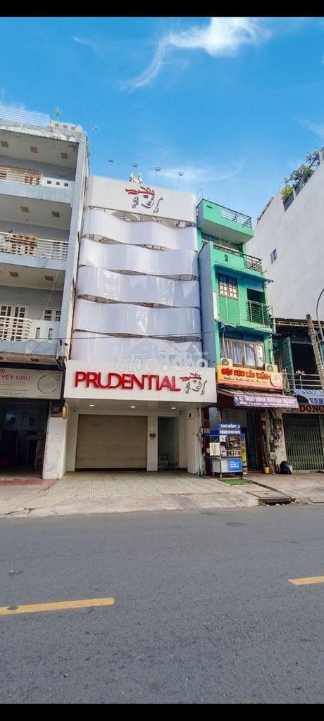Dt 7 x 18m 1 trệt 3lầu ( sàn trống suốt )