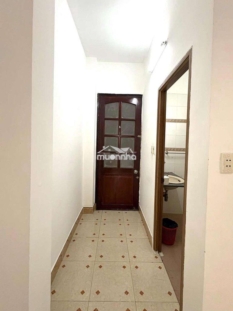Cho thuê hai bà trưng,q1 ( 3ng ở) - 3