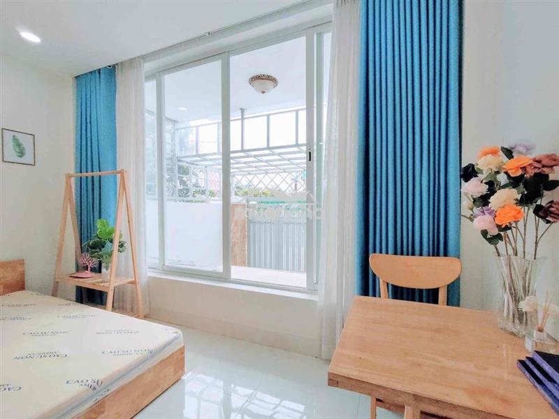 Cho thuê studio có cửa sổ rộng thoáng