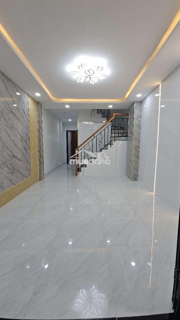 Nhà đẹp bán gấp gần chợ rạch ông