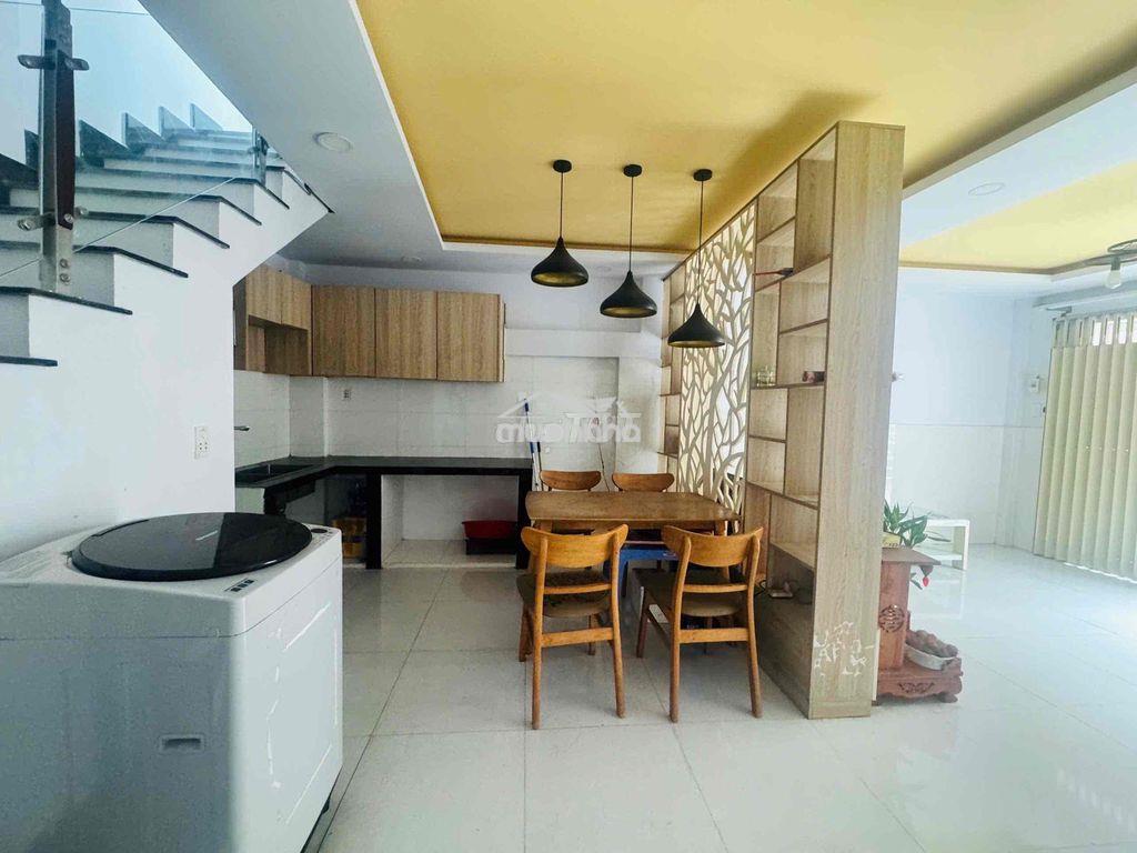 Nhà 2 tầng ngay vincome lê văn việt chỉ 3.57 tỷ - 3