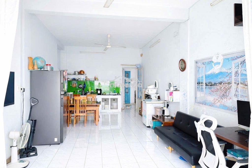 Cần bán gấp chung cư phú lợi khu d2 thang bộ lầu 5 - 4