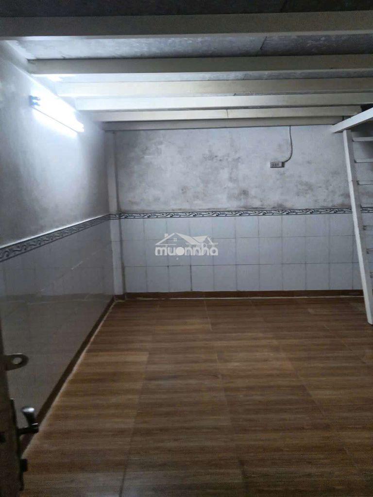 Nhà nhỏ trệt 1 gác suốt, võ văn văn hướng tình lộ 10, gần đường 1a - 3