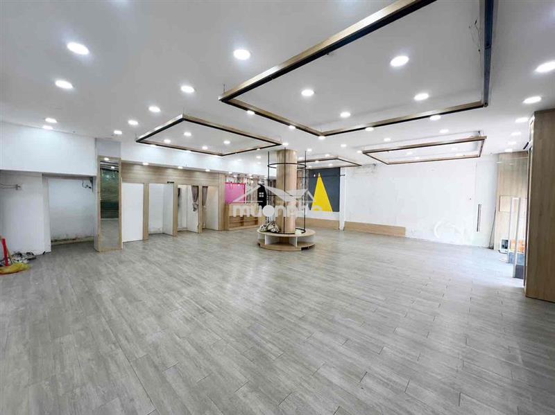 Cho thuê mặt bằng đẹp ngang 10 mét kinh doanh - vị trí cực đẹp