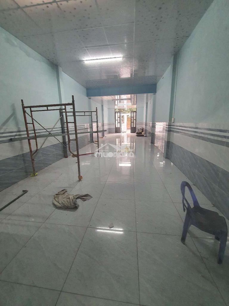 Kho nhà chính chủ 4x30 + 1lửng có thể làm phòng  - 2