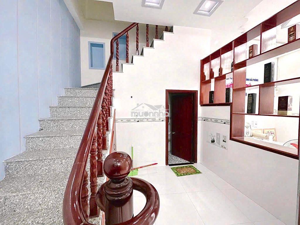 Nhà trệt lầu 2pn có nội thất góc kdc hồng phát 8,5 triệu - 3