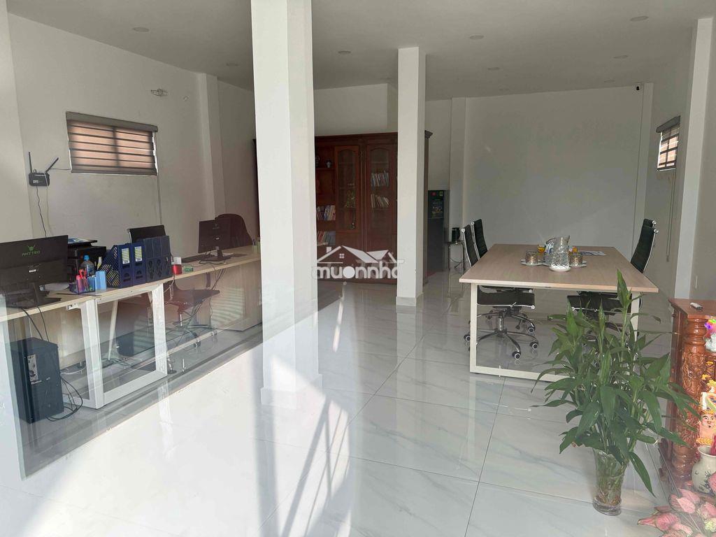 Văn phòng mt đường dân chủ, bình thọ. ngang 6m.  giá 16 triệu/tháng - 2