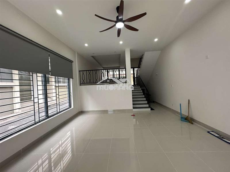 Nhà 1 xẹt huỳnh thúc kháng 5 phòng ngủ