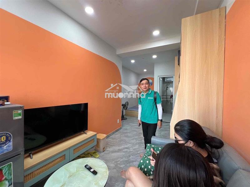 Cho thuê căn hộ 1 phòng ngủ + 1 khách ban công riêng siêu thoáng