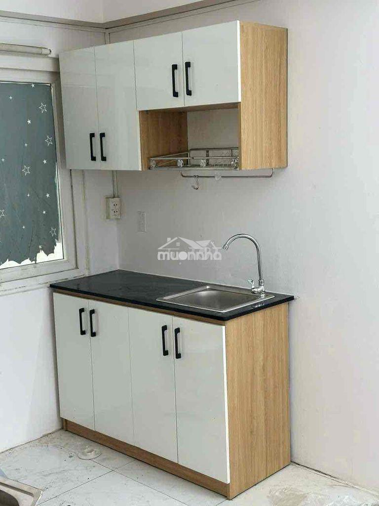 Chính chủ cho thuê phòng q.1 ở 98f lê lai giá 6tr ful nt lh em nha