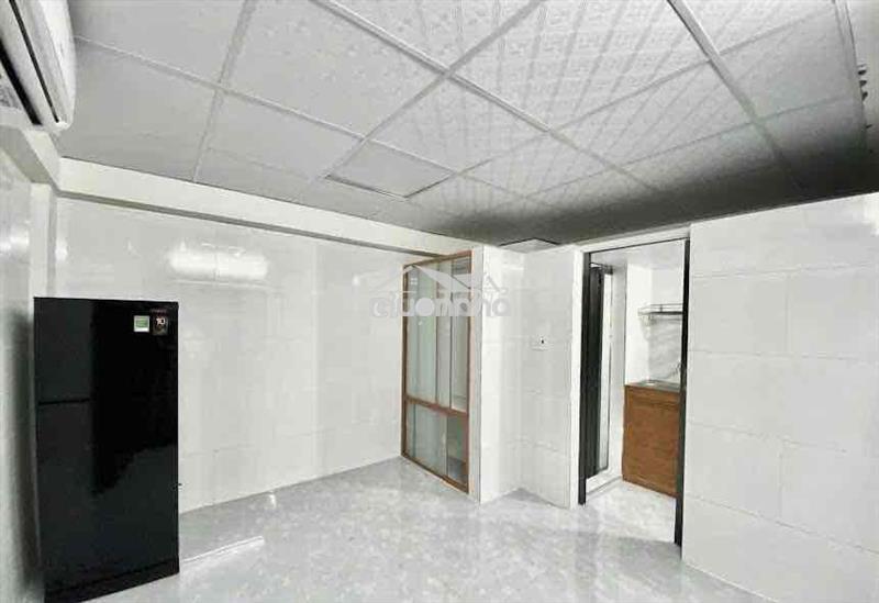 Cho thuê phòng mặt tiền bạch đằng kế sân bay tân bình