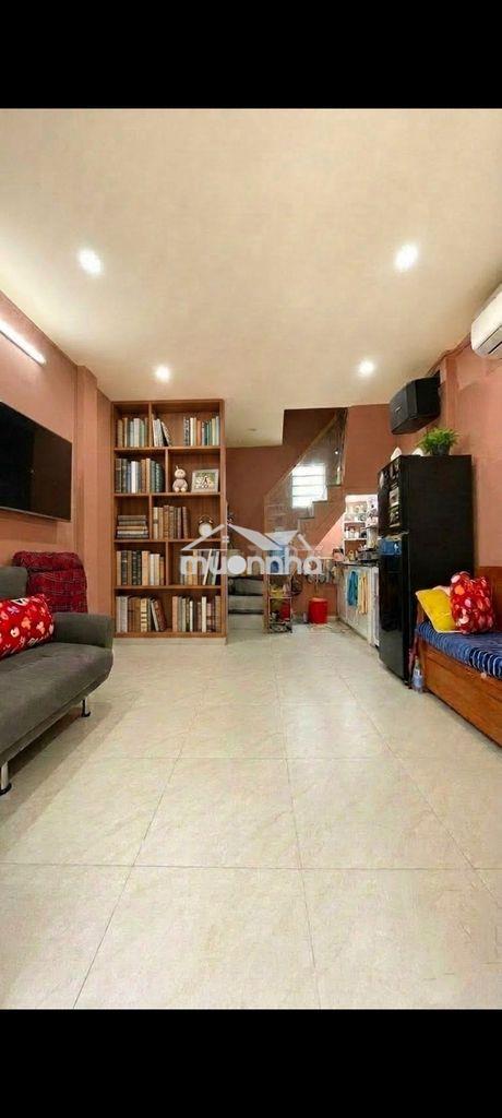 Nhà 3 tầng - 24m2 - khu bình trị đông