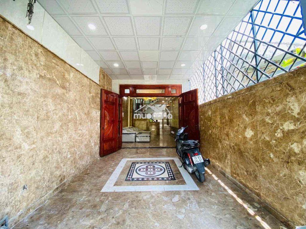 Bán nhà thạnh lộc 40 đúc 3 lầu sh riêng sân đậu xe hơi - 3