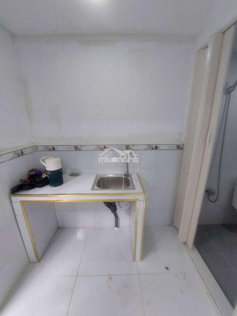 Bán  nhà đường cao lỗ p4.q8 dt.3m×5m } 1 lững  1 phòng 1 toilet hẽm 4m - 3