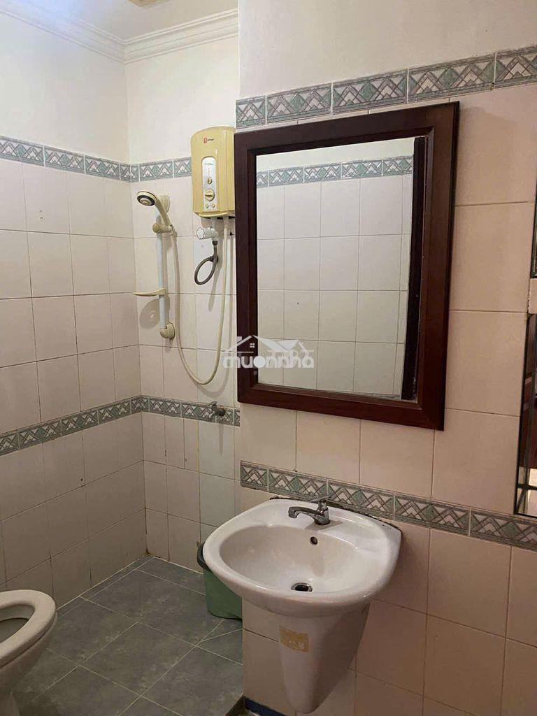 Cho thuê căn hộ bigemco – lý thường kiệt quận 11, dt : 82m2, 2pn - 4