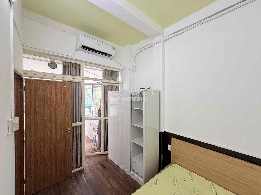 2pn- 1wc sân khách - ngay vòng xoay lý thái tổ gần nhiều đại học - 2