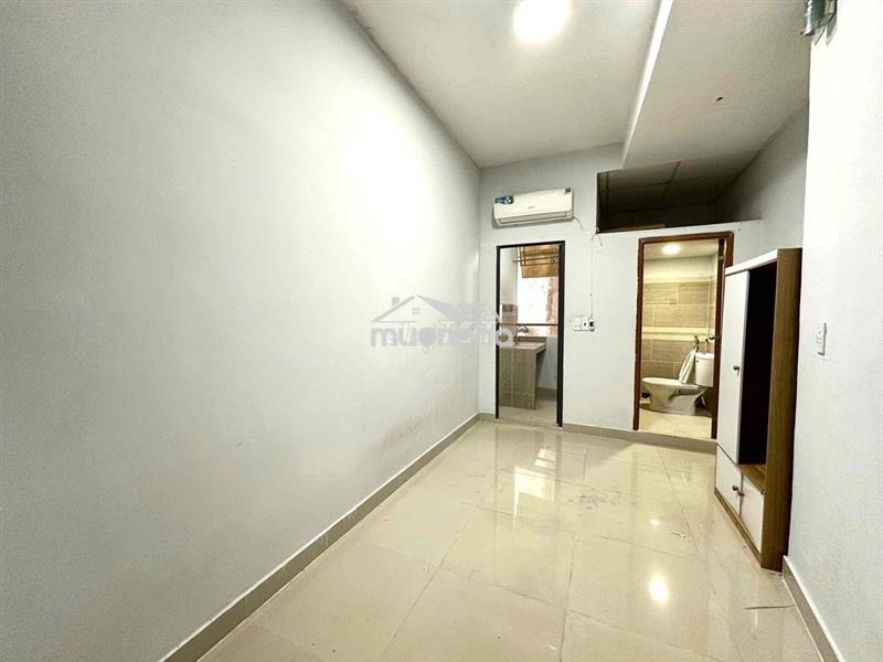 Studio ban công tách bếp có thang máy ngay vòng xoay lý thái tổ